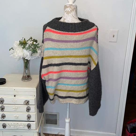 Free People oversized boho shrug sweater - Picture 2 of 9